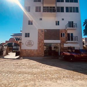 Hotel Casa Raymundo Suites